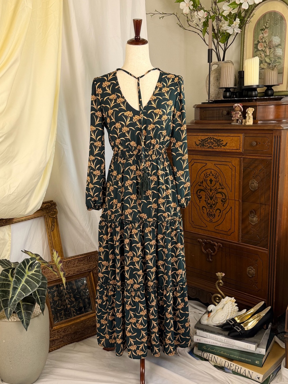 Promesa Floral V-Neck Long Sleeve Maxi Dress - Dark Green Cottagecore S